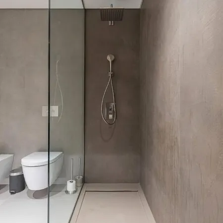 Riverside Delight شقة *