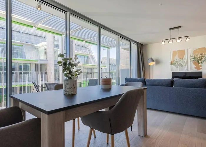 Apartment Riverside Delight