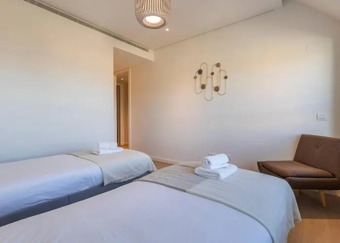 Riverside Delight Apartment Lisbon