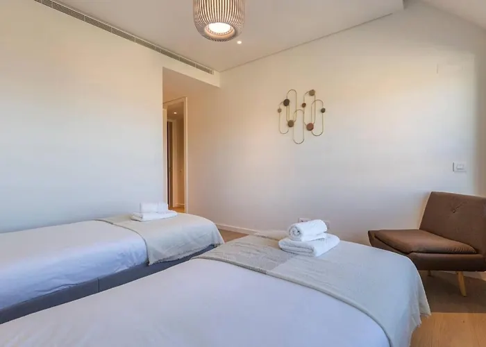 Riverside Delight Apartment